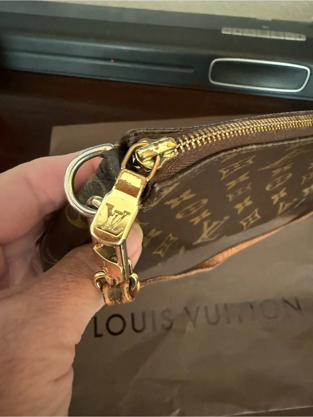 Louis Vuitton Vintage LV Monogram Pochette
